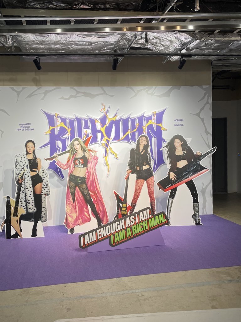 ka411ae's tweet photo. aespa WEEK #RichMan POP-UP @ TOKYO

有明公演と別で用事あって東京行った時の2回行けた🥰2回目でカリナちゃんの紙幣ゲット💙

aespaサイン入りCDお願いします💿✨🙇‍♀️

#aespa #æspa #에스파 #RichMan #aespaRichMan
#aespa_WEEK #DPARTMENT https://t.co/3CX8WdpOQE