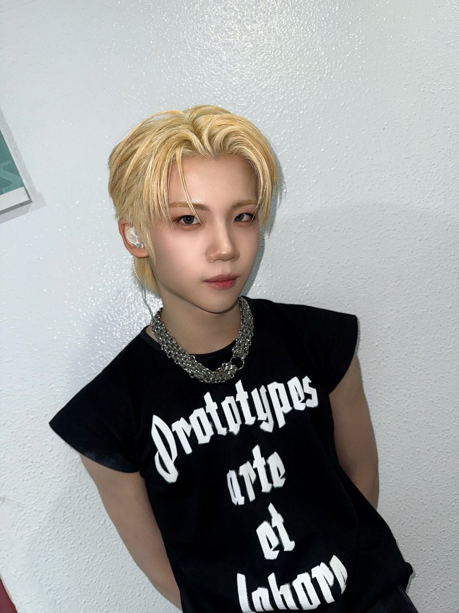CYE_MEMBERS7's tweet photo. blackout 많이 사랑해주세요🖤

#켄신 #KENSHIN 
#CLOSEYOUREYES #클로즈유어아이즈
#클유아 #CYE https://t.co/7xnAKo75Uq