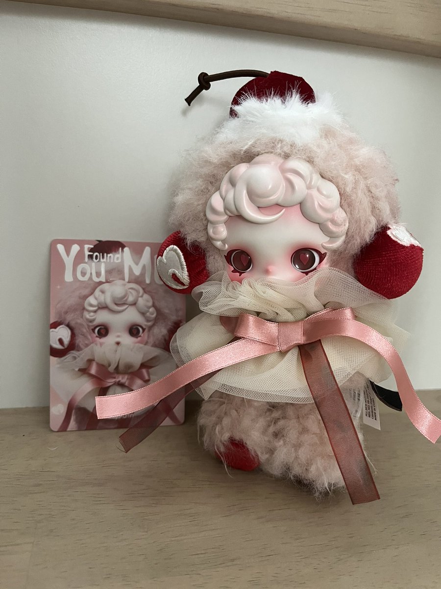 hebubutohejiji's tweet photo. 娘にスカルパンダ開封してもらいましたー
狙いの子ゲット！🧁🍒
前作のより軽い気がするのは気のせい？ https://t.co/FtvjM1zwvg