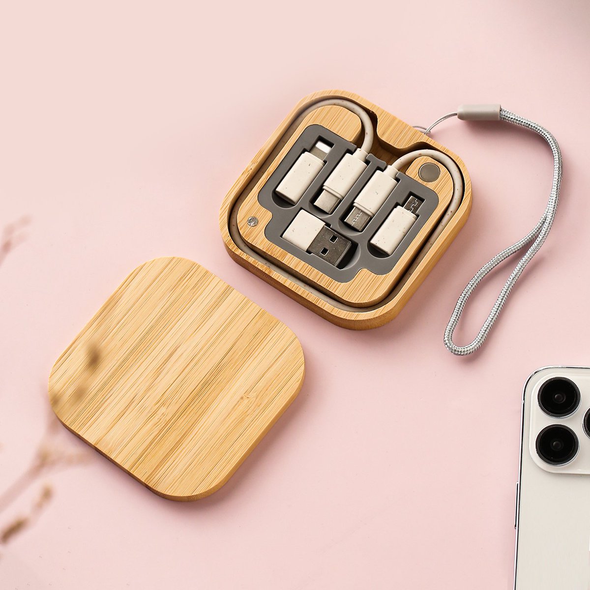 glarearmani's tweet image. Wood Charger Pack 

Connect with Nature and Tech
Who says tech can&apos;t be beautiful? This bamboo cable organizer keeps you charged, connected, and organized — sustainably. #WoodenTech #EcoSmart

Price:55,000ugx 

WhatsApp:0707267566/@glarearmani 

Deliveries can be made