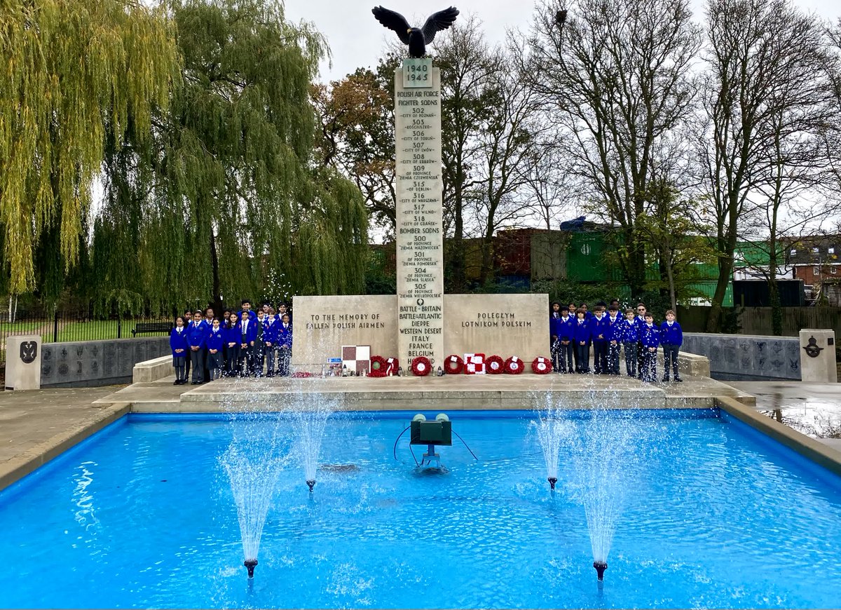 Year 6: Pupils visited the Polish War Memorial to mark Remembrance Day; they observed the two-minute silence and laid a wreath with our respective class letters to honour the Polish squadron who contributed during the war and sacrificed their lives.