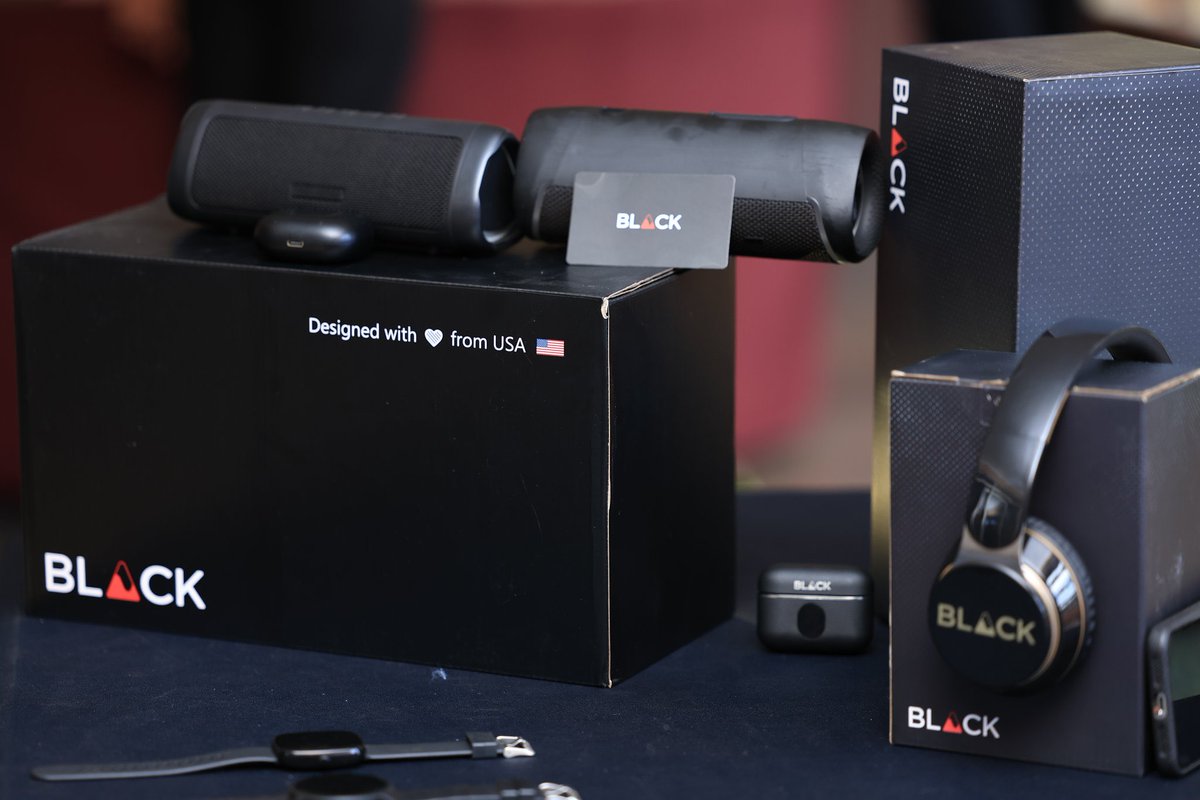 tonnybanz02's tweet photo. Only 3 days to go. ๐
BL๐บCK is nominated for Excellent Personal & Home Technology at the 2025 Digital Impact Awards Africa.
Your vote can make the difference, tap the link and vote BL๐บCK today.
https://t.co/VHU4TEz5Lq
#VoteBLACK
#DigitalImpactAwards https://t.co/QwrB1RS3il