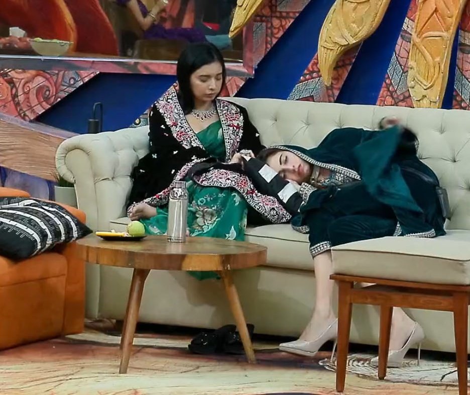 #FarrhanaBhatt to #TanyaMittal : i dont know why but tera pass aise letne se mujhe bahut sukoon milta hai🥺🥺🥺🥺🥺🥺🥺🥺🥺🥺

i manifest them to be in top 2🙌