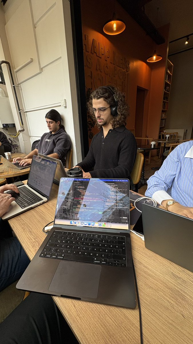 Çalışmak bizi özgürleştirecek.