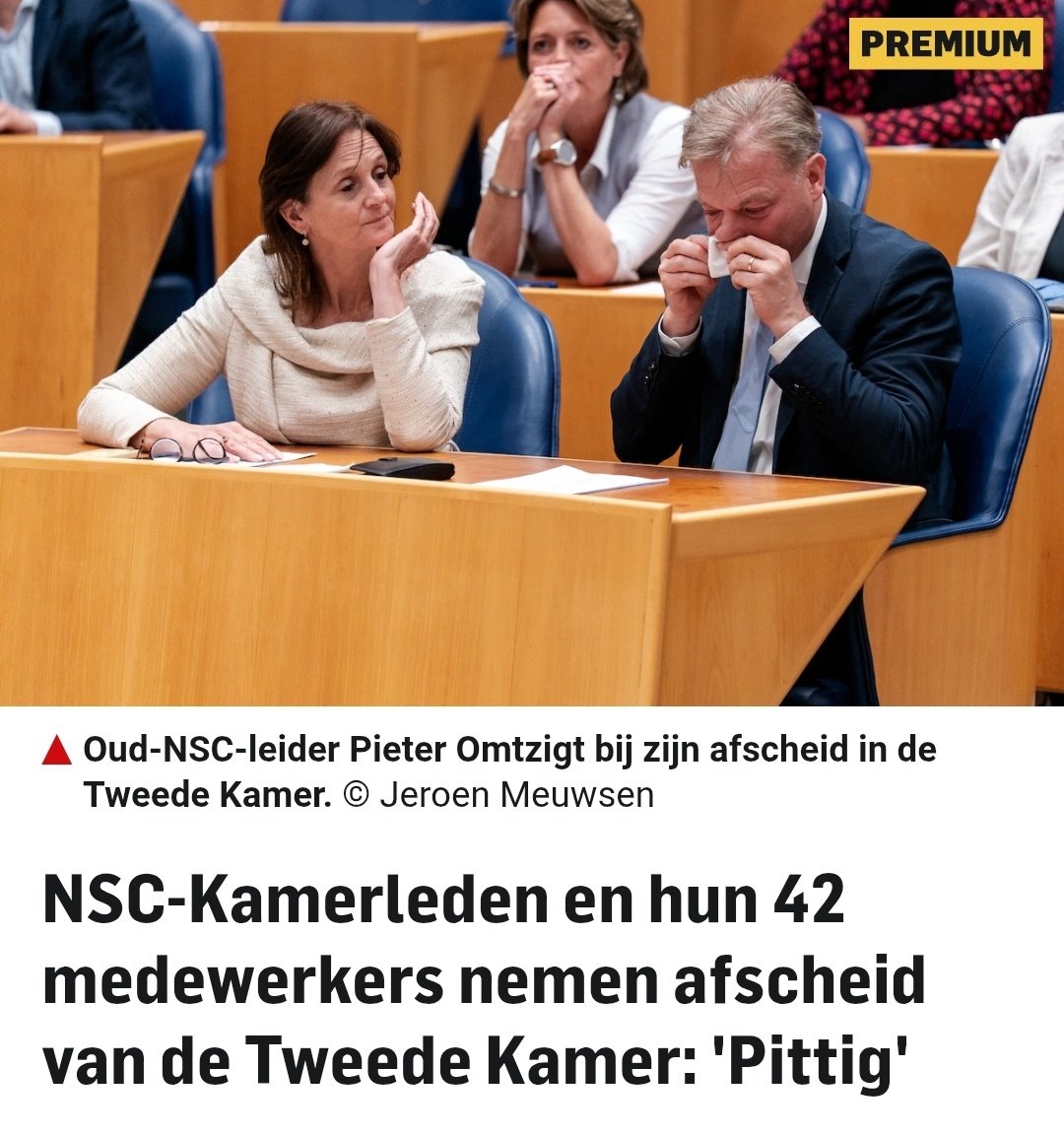 nickynicky78's tweet image. #NSC, de partij van Pieter Omtzigt, kan de geschiedenisboeken in als de grootste politieke flop ooit.

Alle 20 Kamerleden en hun medewerkers namen vandaag afscheid in Den Haag. De kiezer heeft immers gesproken: van 20 zetels in 2023 naar 0 zetels in 2025! 

👇🏼👇🏼