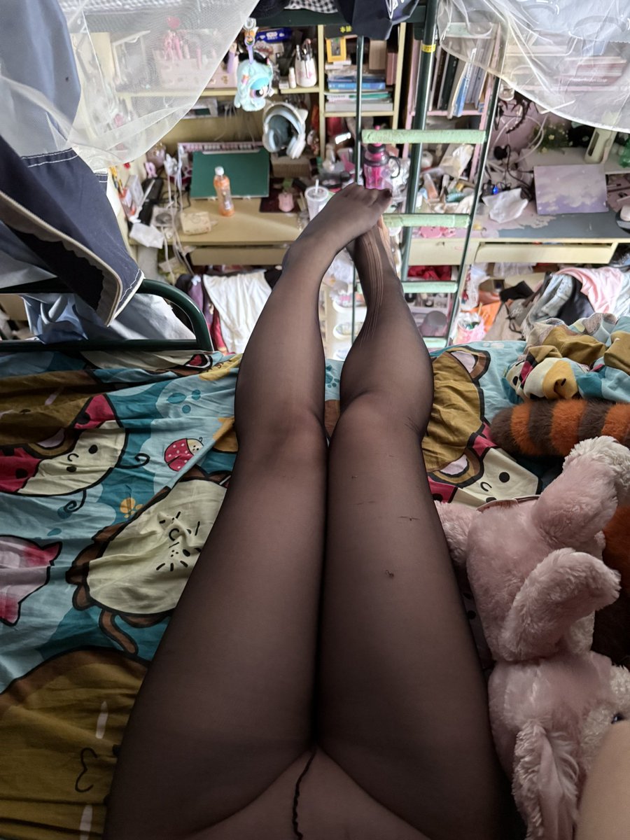 福利姬咕噜噜分享的黄推图片2 - 网红私拍内容