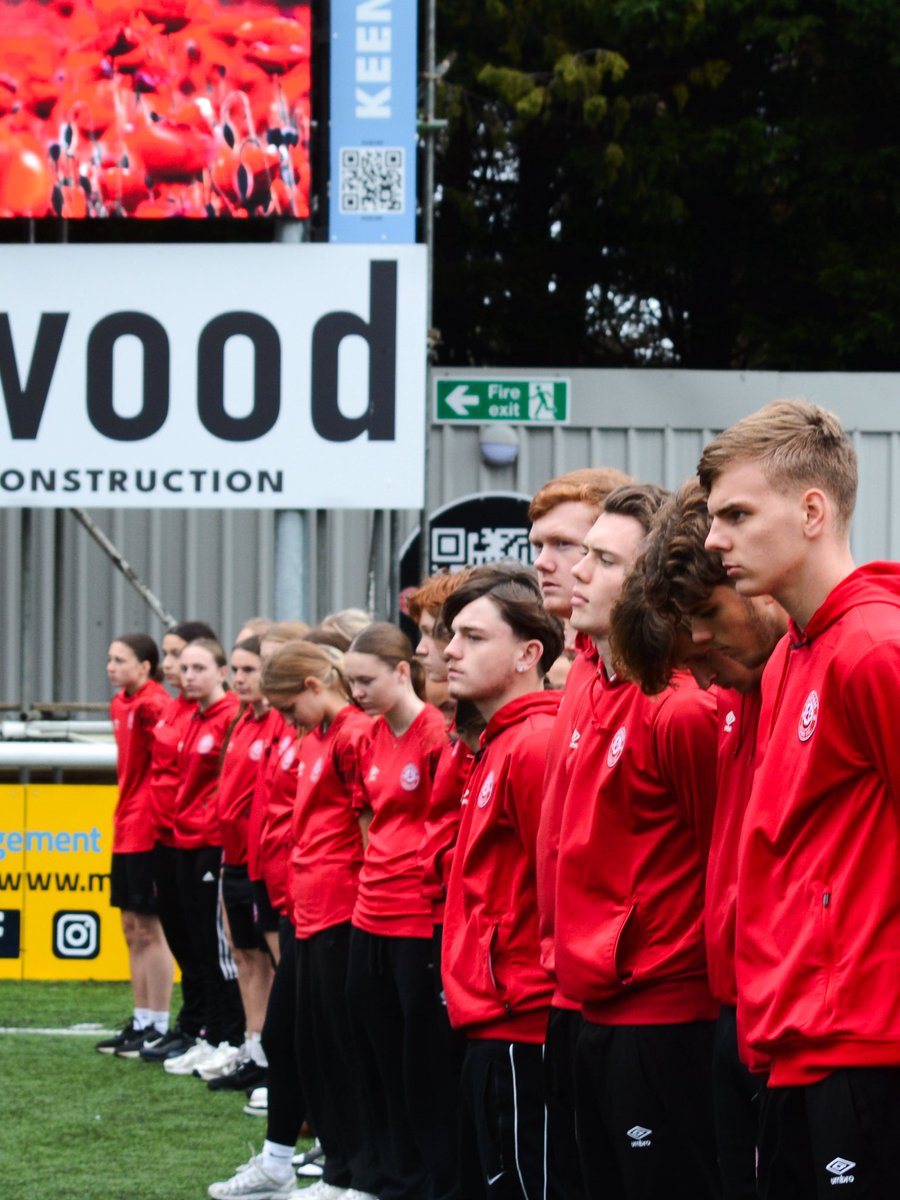 ChathamTownFC's tweet image. A huge thank you to the representatives from local associations, which included the Mayor of Medway, for attending this afternoon’s Remembrance Service Ceremony at the club. 

They were joined by club staff and @ChatsAcademy students on #ArmisticeDay. 

‘At the going down of the…