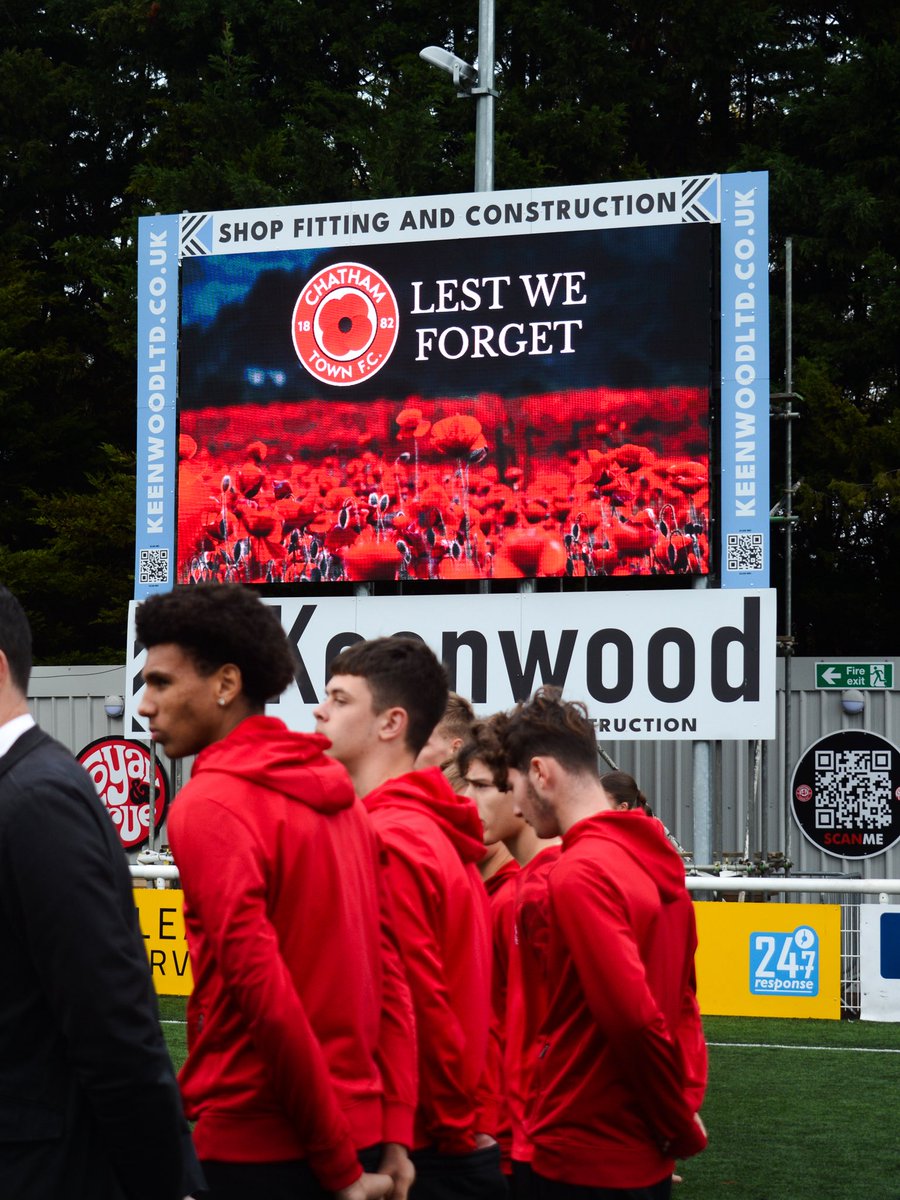 ChathamTownFC's tweet image. A huge thank you to the representatives from local associations, which included the Mayor of Medway, for attending this afternoon’s Remembrance Service Ceremony at the club. 

They were joined by club staff and @ChatsAcademy students on #ArmisticeDay. 

‘At the going down of the…