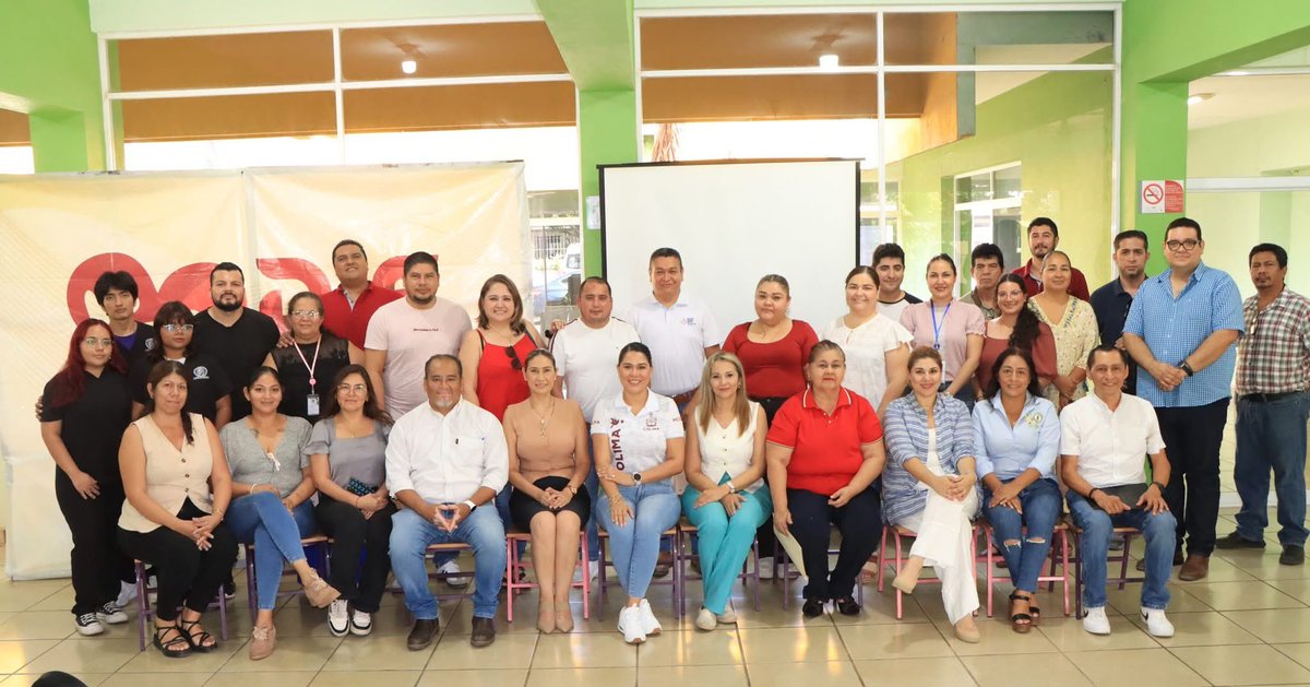 Tecomán fue sede de una importante capacitación para profesionales de la Salud Mental de todo el Estado.

Nuestra directora general destacó la importancia de seguir preparándose día a día para brindar una mejor atención a los sectores más vulnerables de nuestra sociedad. 🧠