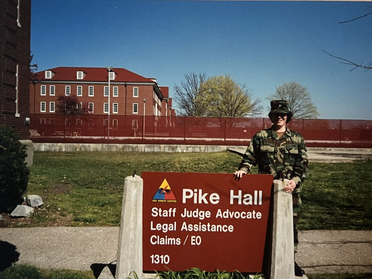 Debbie Russell Lawyer Turned Writer tweet media