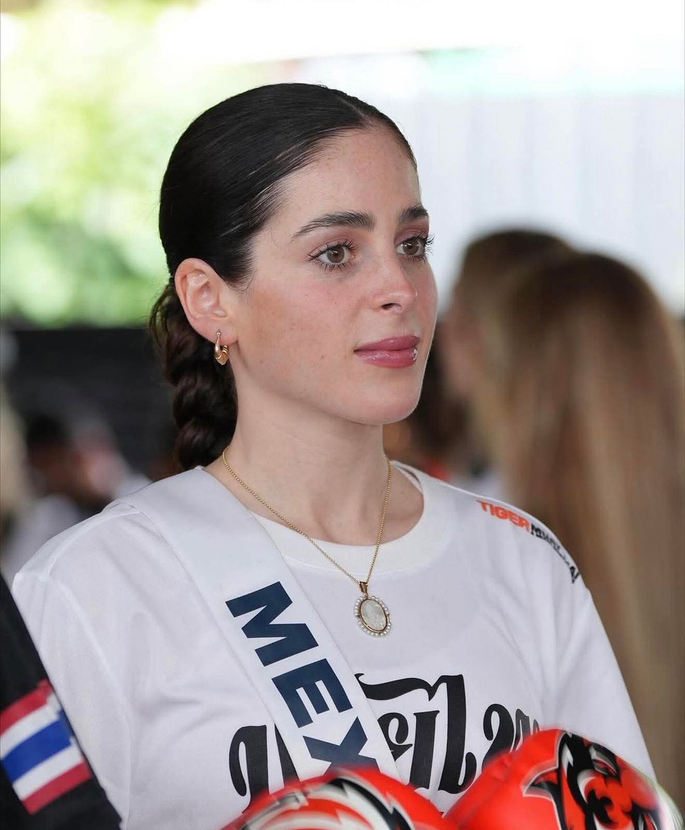 ¡Espectacular rostro de Fátima Bosch MU México sin maquillaje!
<a href="/bosch_fatima/">FATIMA BOSCH</a> 🇲🇽😍😍😍

#MissUniverse 
#MissUniverso