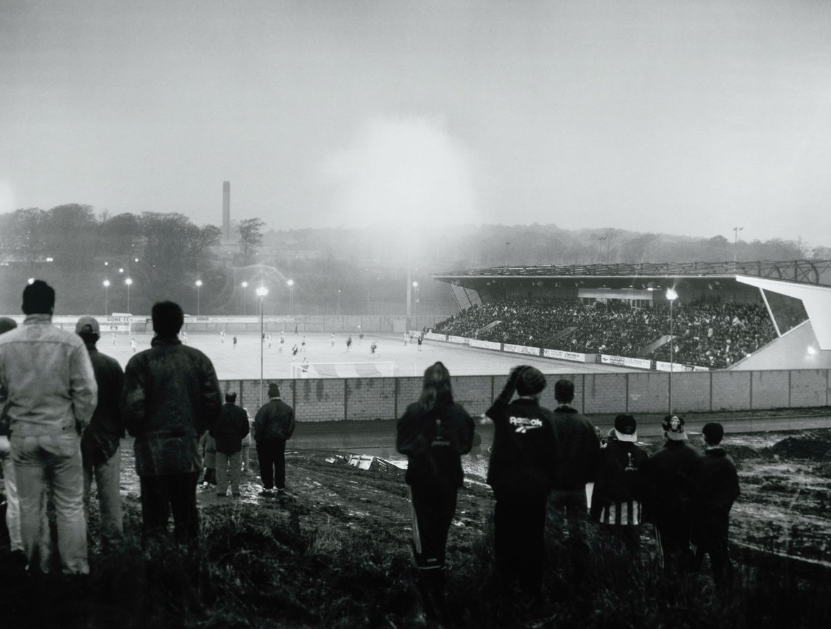 𝐁𝐚𝐜𝐤 𝐭𝐨 𝐰𝐡𝐞𝐫𝐞 𝐢𝐭 𝐚𝐥𝐥 𝐛𝐞𝐠𝐚𝐧 ⏮️

Saturday 11 November 1995.

Livingston 1 - 1 East Stirlingshire.

30 years of the Lions 🦁

𝑭𝒐𝒓𝒕𝒊𝒕𝒊𝒆𝒓 𝑶𝒎𝒏𝒊𝒂 𝑽𝒊𝒏𝒄𝒊𝒕
