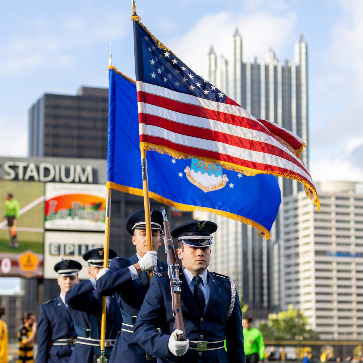 RiverhoundsSC's tweet image. On Veterans Day, we’re proud to honor those who have shown what true commitment and courage look like. Thank you for your service.