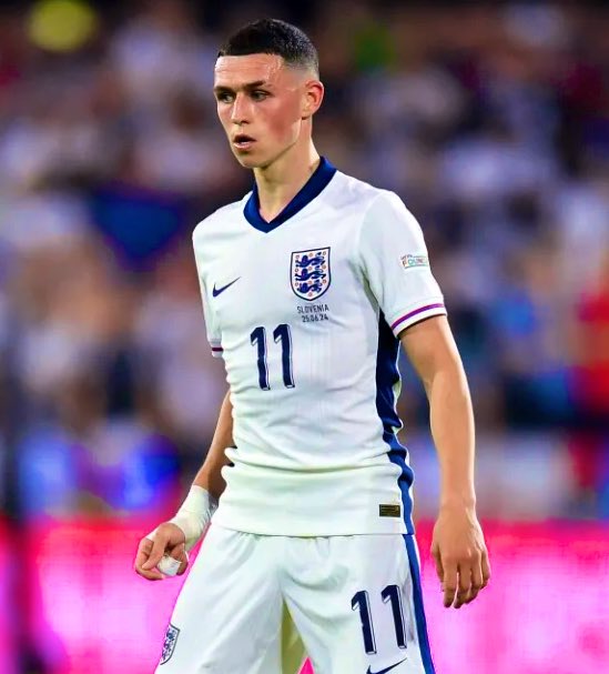 mcfc_lads's tweet photo. 🗣️ Wayne Rooney:

“Phil Foden is my favourite England player.”

[via @WeAreTheOverlap] https://t.co/aGwbZQEoY5