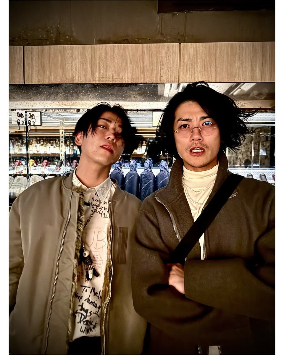 jdramaafess's tweet image. /jdm 

This is just Odagiri Ryu and Yabuki Hayato, 20 years after graduating from yankumi&apos;s class (Gokusen season 2)