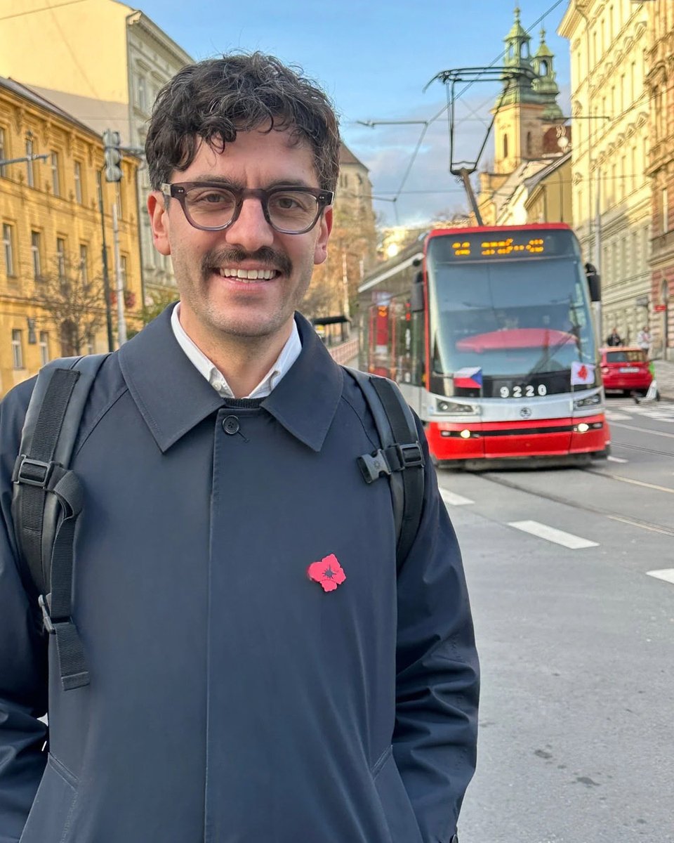 Dnes si připomínáme Den válečných veteránů, těch, kteří nasadili a nasazují své životy za ty naše. Patří jim velké díky. 🇨🇿💛