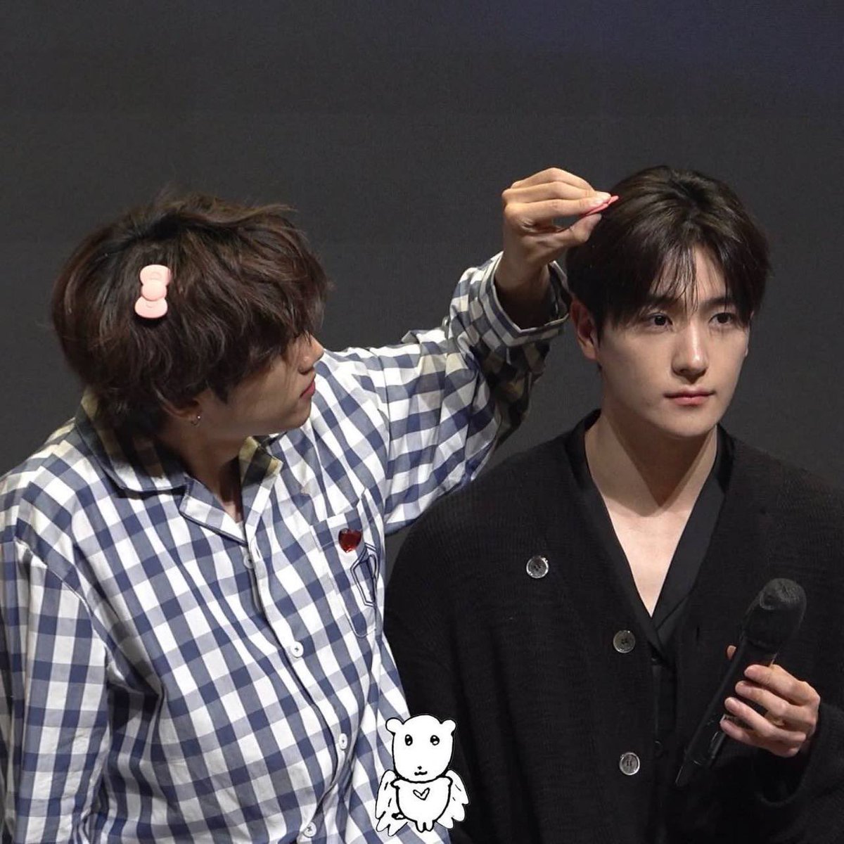 autotleic's tweet image. 11:11