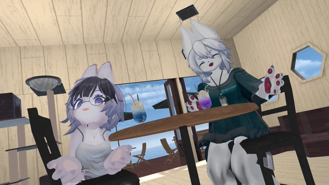 ずっと行ってみたかったイベントに、フレンドを連れて遊びに行って来ました。 初めて緊張しましたが、皆様優しくて楽しかったです。 (喫茶→居酒屋→カレー屋の流れに笑いました) またお邪魔したいです、ありがとうございました #みるきぃむーん
