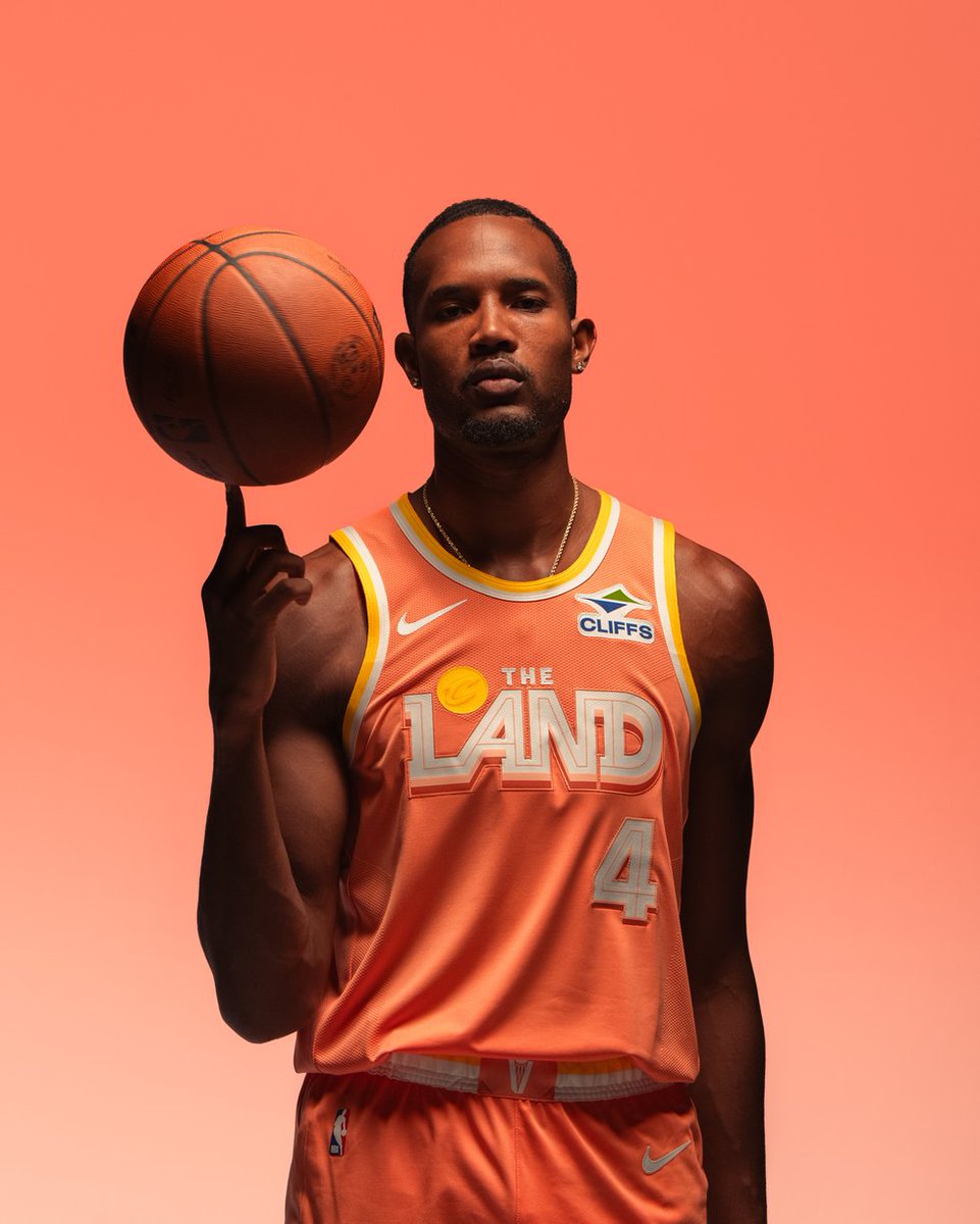 camijustice's tweet image. #Cavs officially unveiled their 2025-26 Nike’s NBA City Edition Remix uniforms and court: