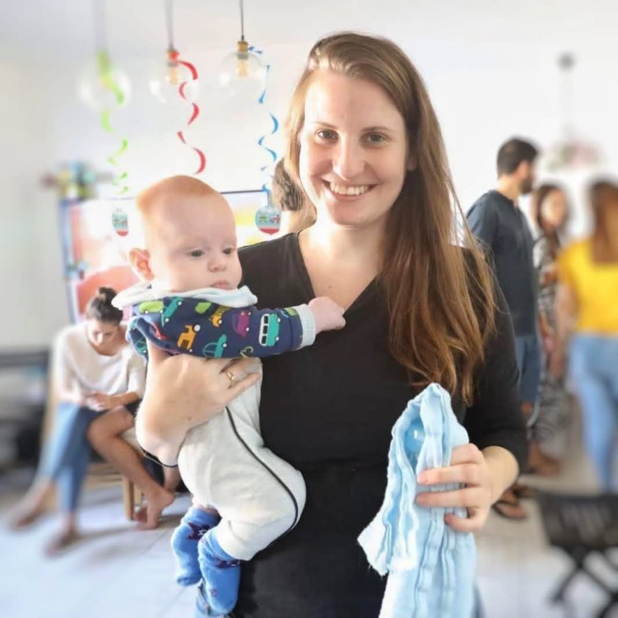 retorn_exiliats's tweet image. Remember Bibas family.