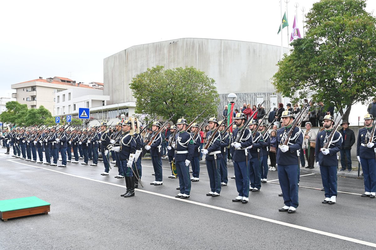 OLB_Municipio's tweet photo. O Comando Territorial de Aveiro da #GNR celebrou o seu 17º. Aniversário em #OliveiradoBairro. O Sec. Estado da Administração Interna, Telmo Correia esteve presente na Cerimónia Militar, realizada esta segunda-feira. https://t.co/hl3CcAq7n0