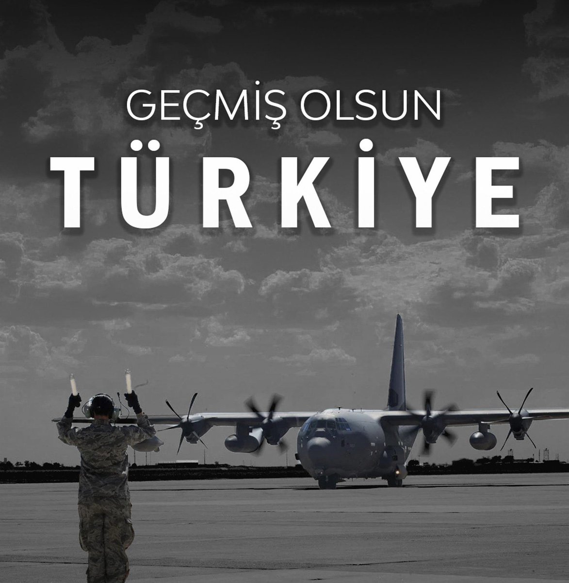 metin_561's tweet photo. Azerbaycan’dan ülkemize gelmek üzere havalanan bir C-130 askerî kargo uçağımız Gürcistan-Azerbaycan sınırında düşmüştür. Şehit olan askerlerimize Allah’tan rahmet, kederli ailelerine ve milletimize başsağlığı diliyorum. https://t.co/7rEqAnfzyM