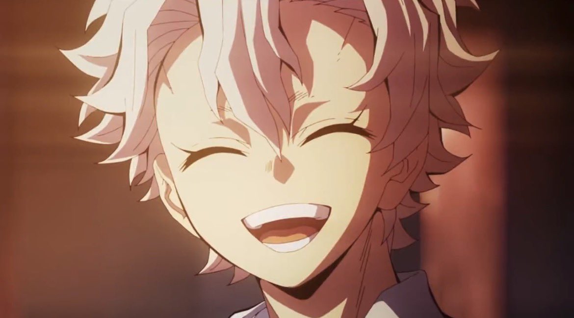 화내는거랑웃는거랑그냥둘이개 똑 같 이 생겨가지고 아 할말개많은데 너무좋아서 말이 안나오네 진짜xx 형제인거 티 그만내세요