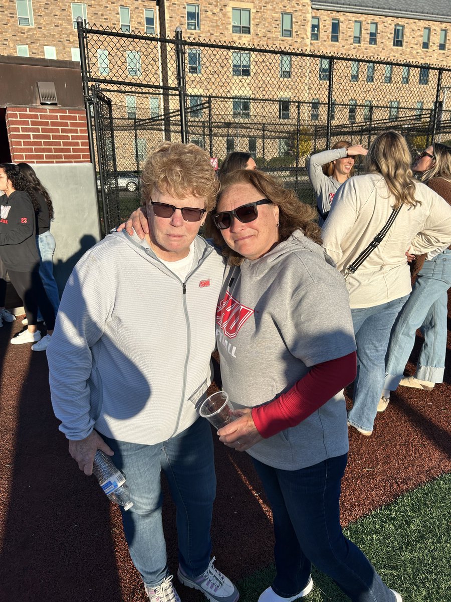 Sacred Heart University Softball tweet media