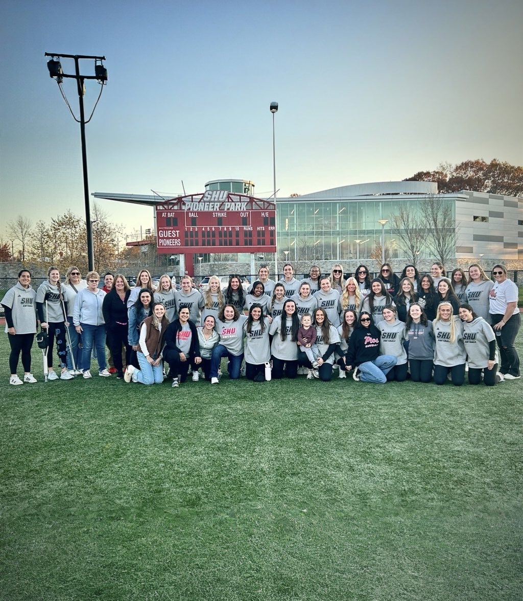 Sacred Heart University Softball tweet media