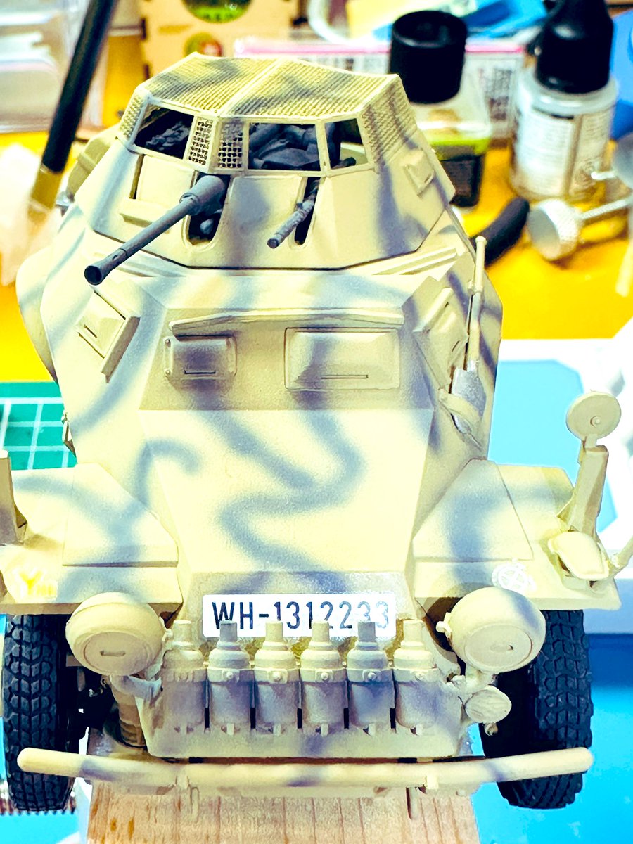 久しぶりの模型。やっぱりこの時間はいい。タミヤ1/35 Sd.Kfz.222。ウェザリングはまだ—時間があればやります。
Back at the bench after a break—feels good. Tamiya 1/35 Sd.Kfz.222. No weathering yet; maybe if I find the time.
#プラモデル #ScaleModel #SdKfz222