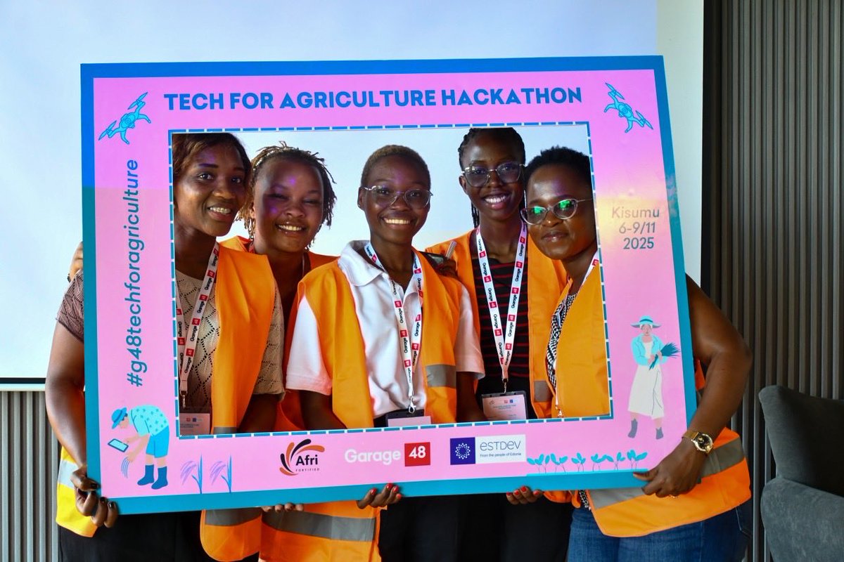 Cee_Jay1_'s tweet image. Spent 48 hours at the #Tech4Agriculture Hackathon 2025 mentoring brilliant young innovators. Seeing ideas turn into prototypes reminded me why I love innovation, it’s about the people, curiosity &amp;amp; persistence. Thanks @AfriFORTIFIED @Garage48 @IDL_Labs  #AgriTech #Hackathon2025