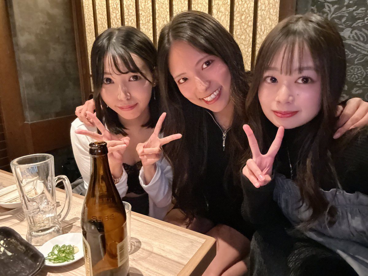 yurika_8h's tweet image. どぅあーーいすきな2人と焼肉🐷♡
楽しすぎてお腹抱えて笑った🤣
次も楽しみだーー！！