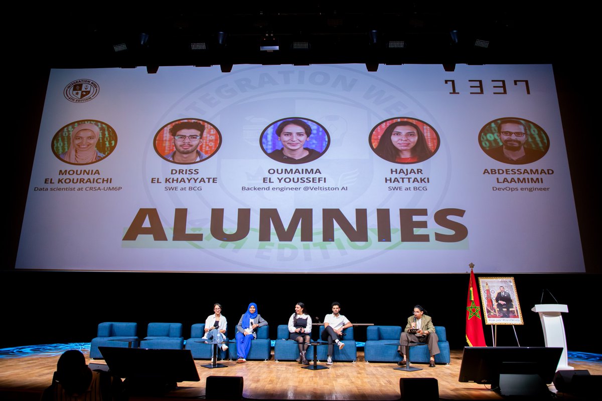 Des prénoms familiers, des visages d’anciens étudiants devenus aujourd’hui data scientist, backend engineer, DevOps...
Mais avant tout, des membres d’une même communauté : celle de 1337.
Ils reviennent non pas pour raconter leur réussite, mais pour partager leurs premiers jours