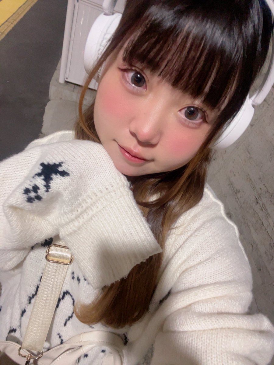 21さいになりました〜！🥹
嬉しい気が嬉しくない気がしますがこれからもよろしくお願いします🥺💖
予定立てさせてください🥲🥲