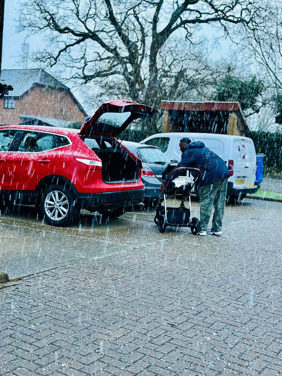 IamVALID tweet media