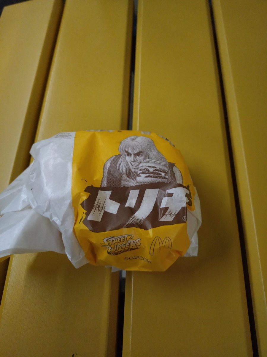 zeros181's tweet image. ストリートバーガー、第3戦