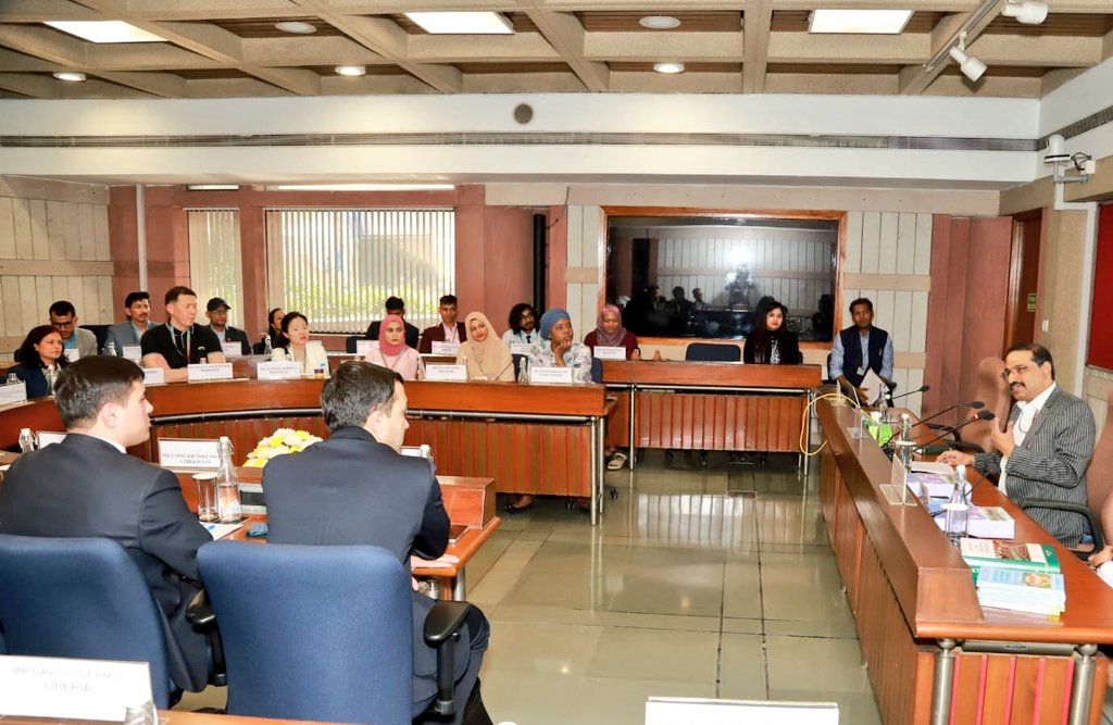 LokSabha_PRIDE's tweet image. 🎤 Prof. (Dr.) K.G. Suresh, Director, India Habitat Centre (IHC).

Also seen in the picture is Shri P.K. Mallick, Director, @LokSabha_PRIDE.

@kg_suresh

#PIP #PIP25 #PRIDE #LokSabha #ParliamentofIndia #ITEC #MEA

5/n