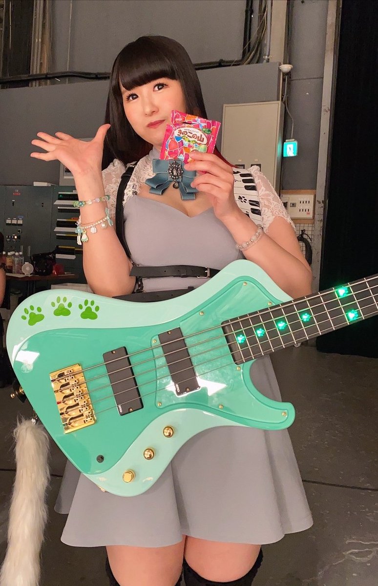 YukiHarusaki's tweet photo. #ベースの日2025 #べースの日
#SURUGA
#Versailles #MASASHI
#Aldious #Sawa
#theGazettE #REITA https://t.co/onBDVI4cmX