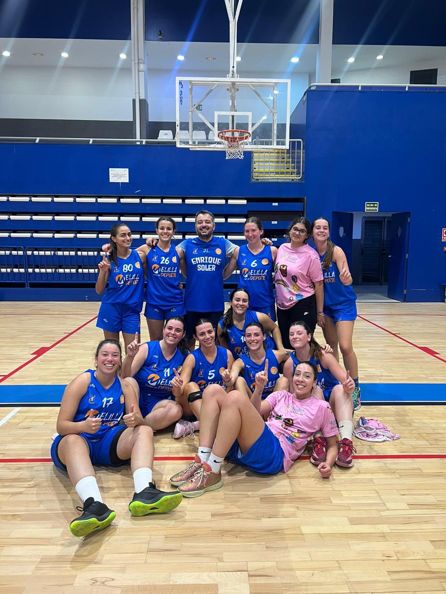 🏀Lunes de victorias en la cancha 🏀

Nuestros equipos “Séniors” masculino y femenino sumaron anoche sus primeras victorias 💪🏽

¡Orgullo absoluto por ambos equipos! 

#BaloncestoMelilla
#Ligamasculina
#LigaFemenina