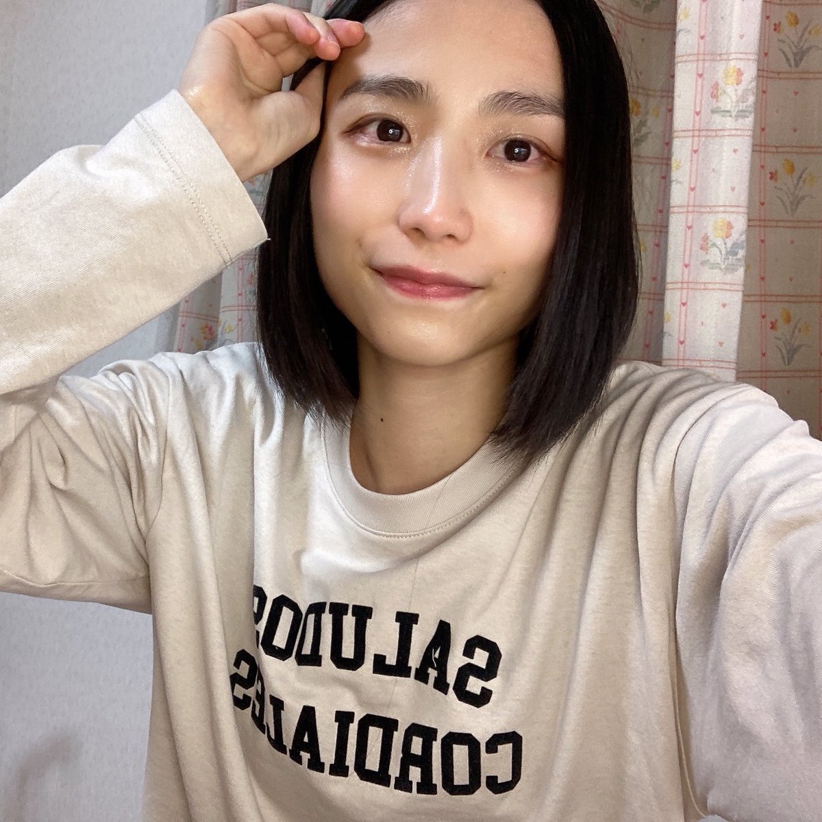 こんばんは。お久しぶりです🙇‍♀️

みなさんお元気でしょうか。

わたしの方は

現在、低体重で入院中ですが

外泊許可が出て
今日は家に帰ってます。