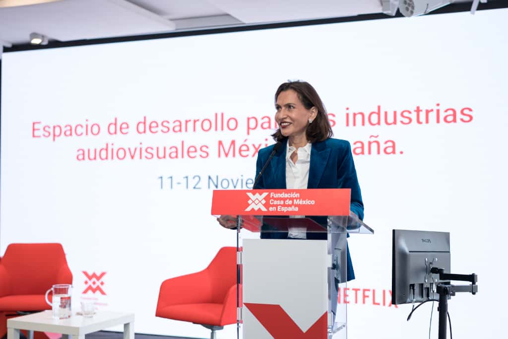 casademexicoesp's tweet photo. Nuestra directora general, Ximena Caraza Campos y Xiomara García, Coordinadora General de Film Madrid Region de la @ComunidadMadrid  dan la bienvenida a la primera edición del "Espacio de desarrollo para las industrias audiovisuales México-España".
#FCME #FilmMadridRegion https://t.co/JRt4fdVYkC