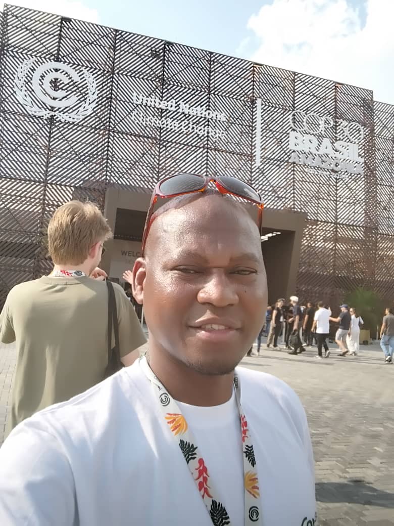 ConcernMalawi's tweet photo. @Concern Malawi's Coordinator @tommy_chimpanzi joins UNFCCC #COP30 to engage on climate realities (droughts/floods) and push for adaptation finance/justice for community-led flood protection initiatives! https://t.co/f6bbMc6r6z