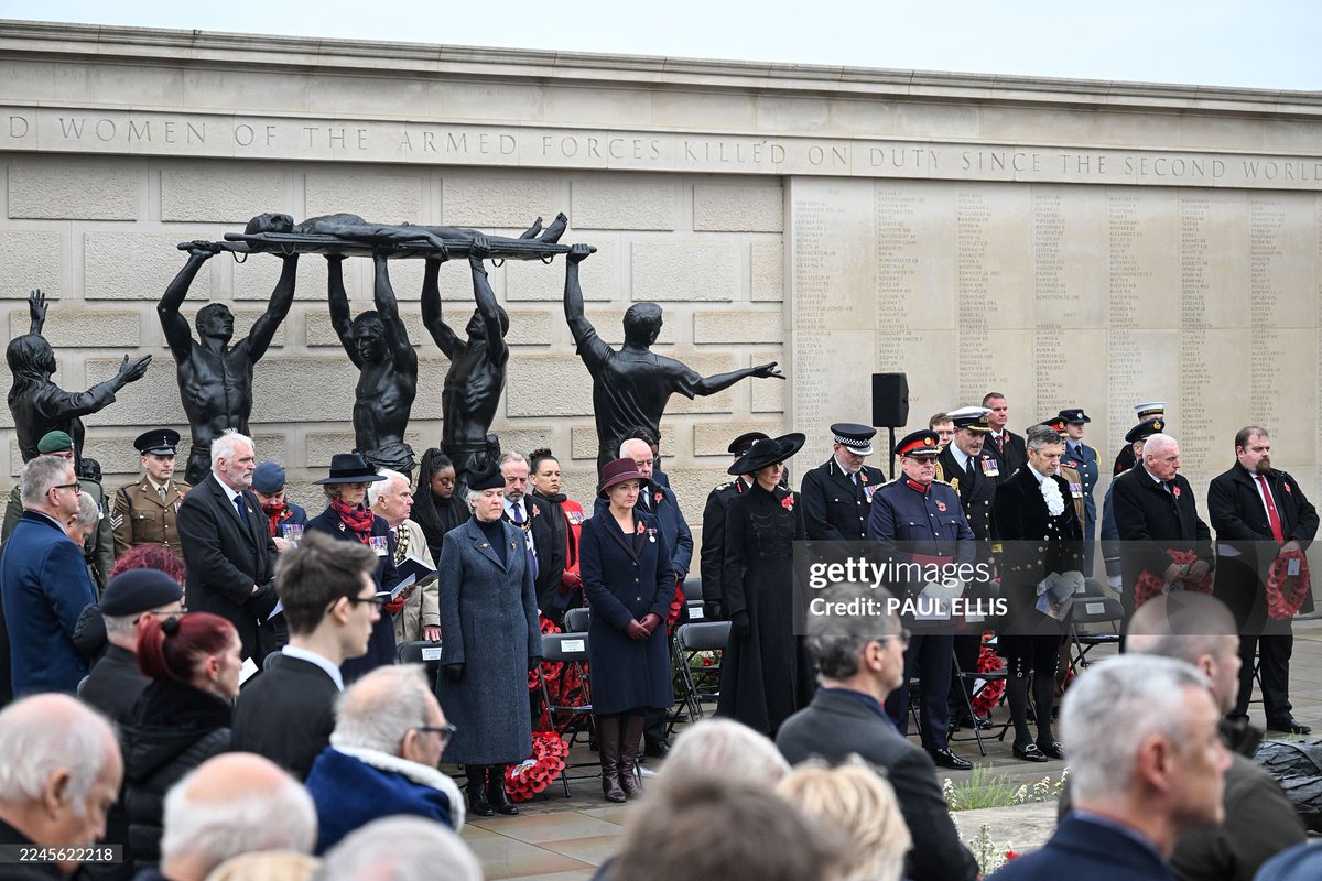 The Princess of Wales arrived at the National Memorial Arboretum for a Service of Remembrance at the Armed Forces Memorial to commemorate Armistice Day.

📸Paul Ellis // AFP via Getty Images