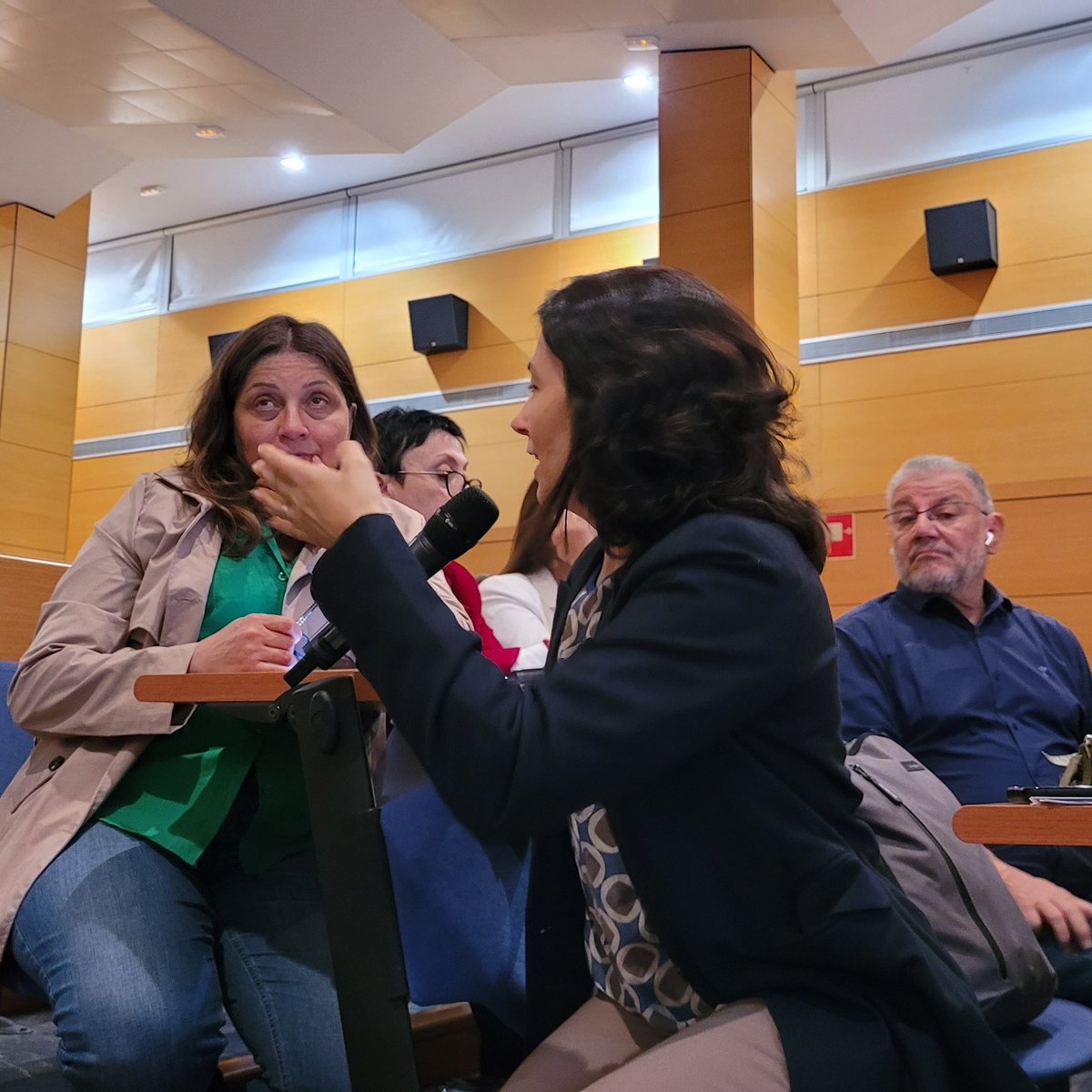 Ciberpebi's tweet photo. [ES] Turno de preguntas y respuestas en el segundo día de #Ciberpebi25
[EN] Q&amp;A session on the second day of #Ciberpebi
[EU] Galdera eta erantzunen txanda Ciberpebi25 bigarren egunean
@Gureikertaldea #upvehu https://t.co/FVOwNt2J6U