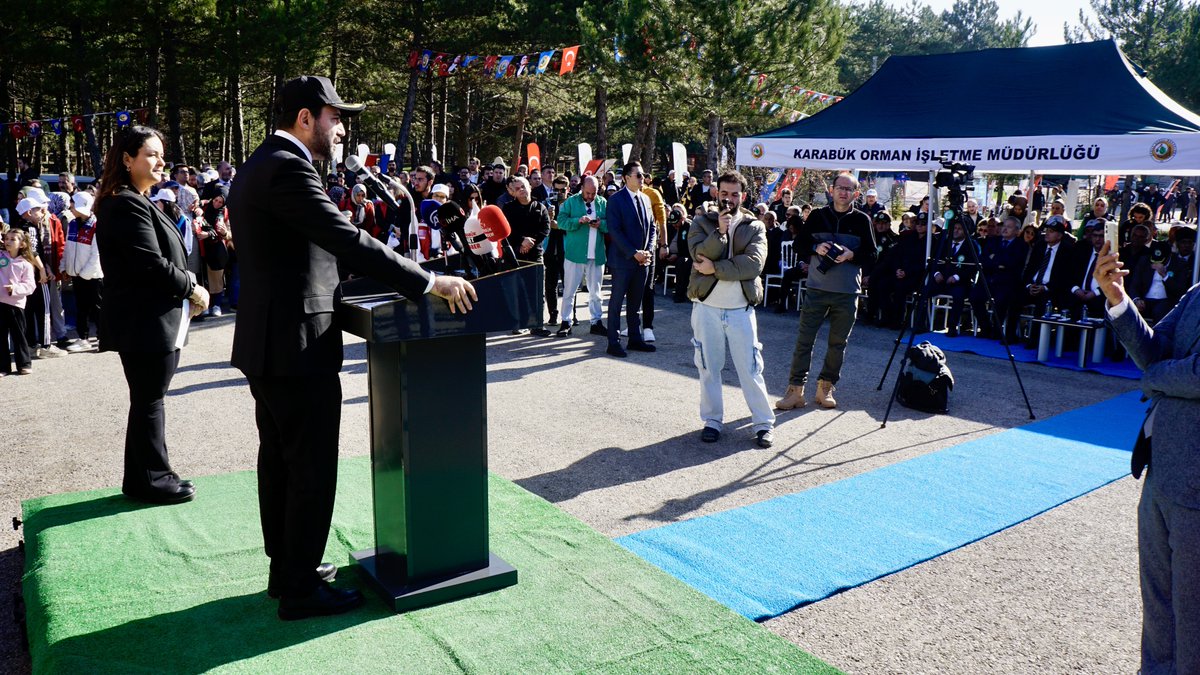 📍Karabük / Aladağ

Cumhurbaşkanımız Sayın <a href="/RTErdogan/">Recep Tayyip Erdoğan</a>’ın öncülüğünde başlatılan #YeşilVatanSeferberliği kapsamında, 11 Kasım Millî Ağaçlandırma Günü’nde Karabük’ümüzde fidanlarımızı toprakla buluşturduk.

Doğayı korumak, yeşili çoğaltmak ve geleceğe nefes olmak hepimizin ortak