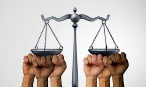 إذا كان بإمكانك تغيير قانون واحد فقط في بلدك اليوم،
أي قانون⚖️ستختار ولماذا؟