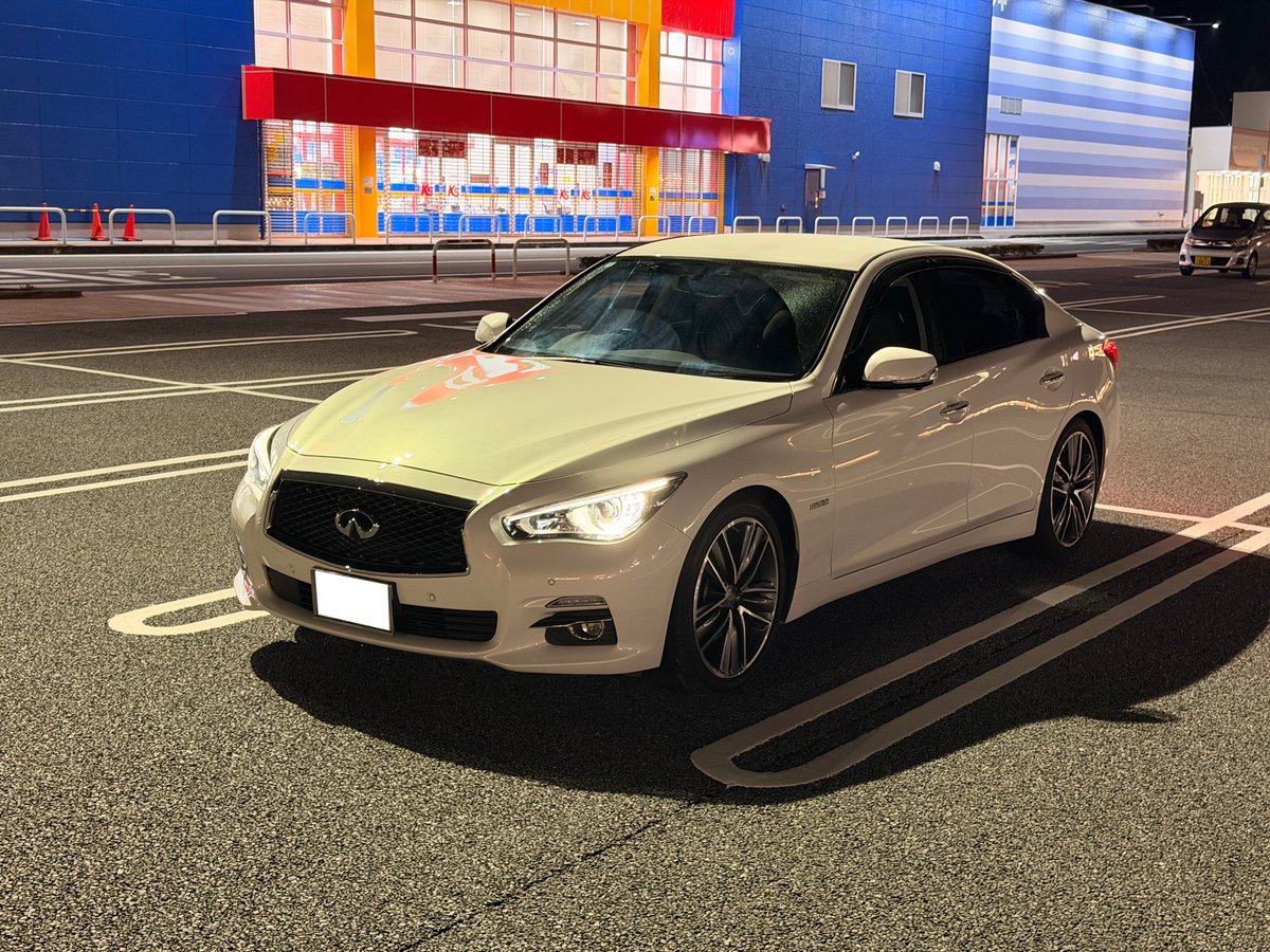 itoha_f55s's tweet photo. 「御報告」

HV37 スカイライン 
𝟑𝟓𝟎𝐆𝐓 𝐇𝐘𝐁𝐑𝐈𝐃 𝐓𝐲𝐩𝐞 𝐏 納車

身内に2GR.8GRが居るからこその選択肢で GRエンジンとVQエンジンが集まる家系になりました😆

FR 374馬力最高（笑）
時代はV6セダン！
今となっては絶滅危惧種のV6セダンです😁
 
#HV37 
 #V37
 #納車 https://t.co/ExmojLwdm7