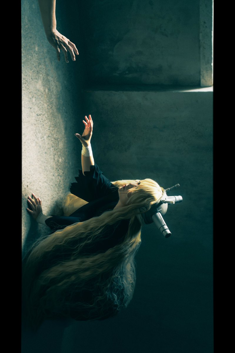 am0v0_x's tweet image. D.Gray-man Cosplay 

「     人間様       歌はイかが…………     」

♱