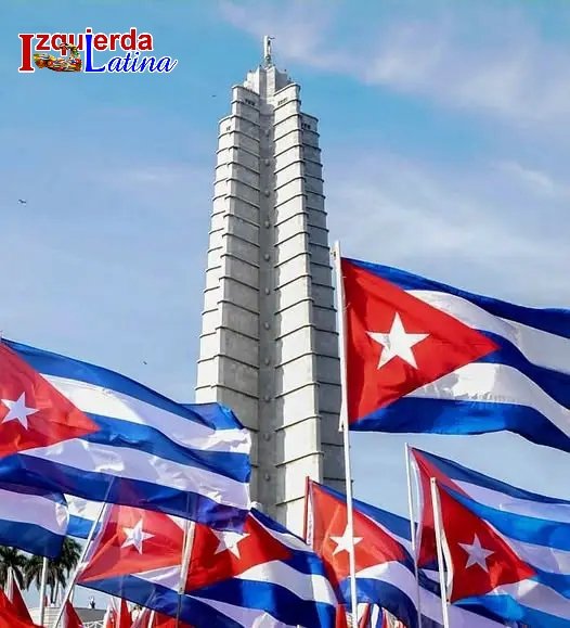Nuestra invicta Revolución cubana seguira siendo como la bautizó #FidelPorSiempre. Socialista, de los humildes, con los humildes y para los humildes.
De eso que no le quepa la menor duda a nadie. #IzquierdaLatina #UnidosXCuba.