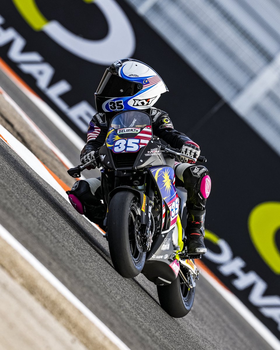 motominiws's tweet image. FP1 complete for the 160cc riders!!! And this is the Combined Top 10 ✅

Al-Adam Mikail #35
Berkay Sariay #13
Leandre Martinez #23
Jan Babiarz #19
Daniel Putorti #31
Chaz Williams #11
Arthur Legrand #22
Rentaro Yoshimura #33
Huang Tingnuo #17 
Javier Vigueras #52 

#MotoMini